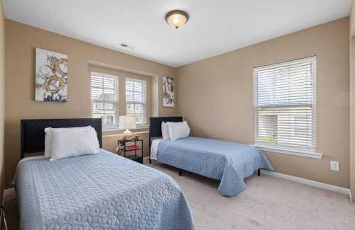 Southeast Raleigh House | Spacious Home, Large Groups, 5mi from DT Raleigh!