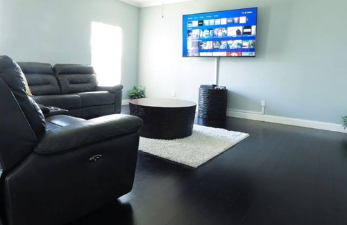 Port Saint Lucie House | Spacious Home near BEACH/GOLF/ARCADE/SHOPPING/FOOD & More
