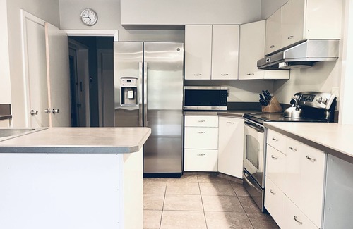 Winchester House | Spacious home, near medical center, Winchester