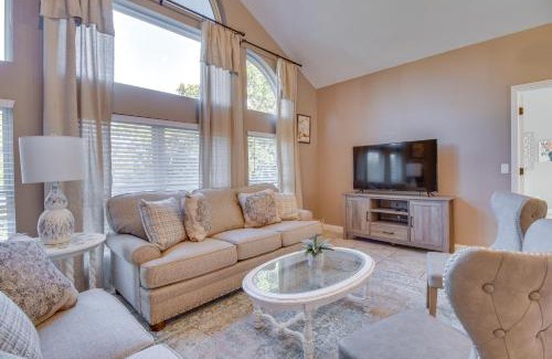 Mountain Home House | Spacious Home Near Norfork Lake with Wraparound Deck