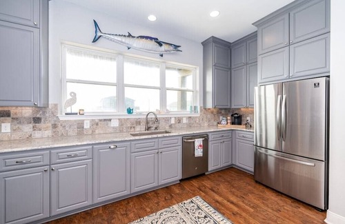 Cedar Lane House | Spacious Home on ICW w/Fabulous Patios on Sargent Beach & ICW Side!