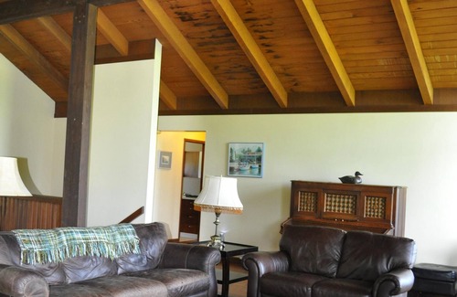 Forks House | Spacious Home on the Bogachiel River, Easy Access to Olympics