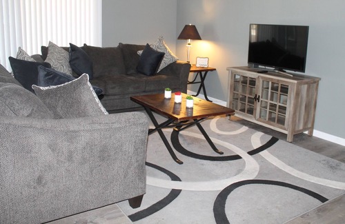 Bullhead City House | Spacious home on Golf Course. Boat parking. Great Location