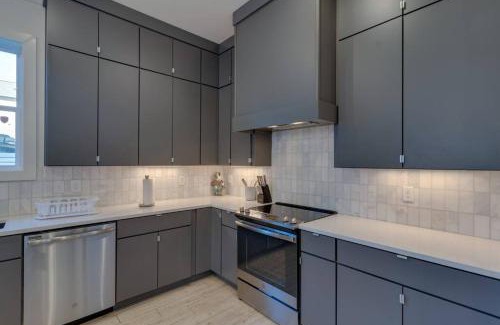 Edgehill House | Spacious Home Only 2 Mi to Broadway
