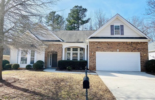 Cliftondale House | Spacious Home! Quiet Community!