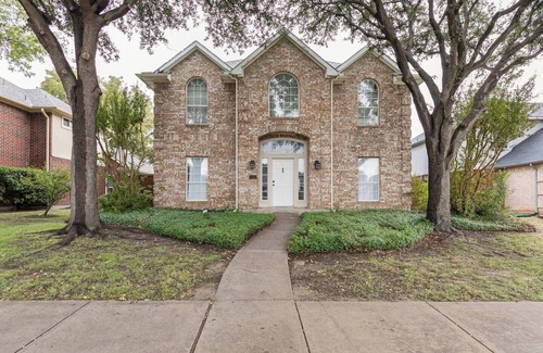 North Central Carrollton House | Spacious Home Quiet Neighborhood nr Downtown