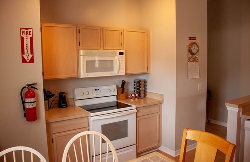 Clear Creek Villa | Spacious Home Southern Exposure Pool, Free Pool Heat, WiFi, Gameroom and more