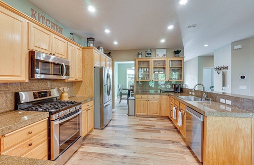 Medford House | Spacious Home w/Swim Spa & Deck in Medford!