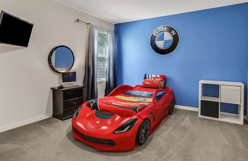 Cypress Pointe House | Spacious home with pool, lanai, game room, W/D, & central AC - snowbirds OK