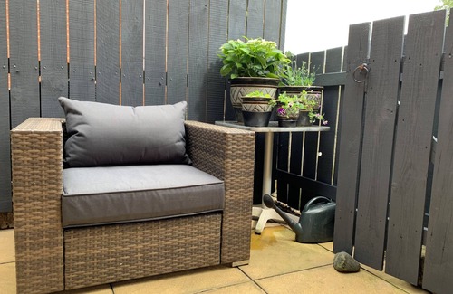 Bamburgh Apartment | Spacious & homely ground floor apartment in central village location near beach