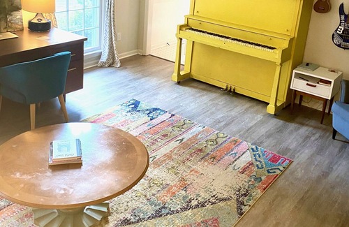 Northport House | Spacious House 5 Miles from Campus & Downtown Tuscaloosa!