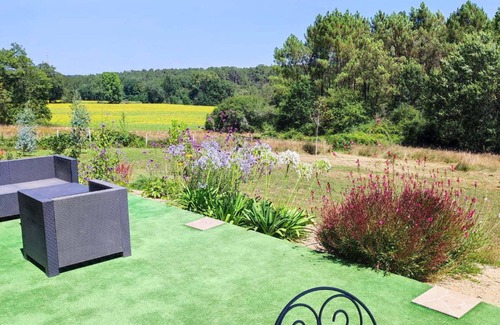 Saint-Remy House | Spacious house in a Périgord village