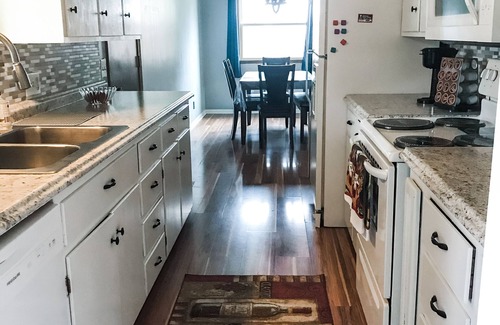 Springdale House | Spacious House in the Heart of NW AR w/Office and Game Room
