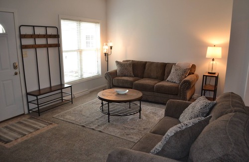 Wausau House | Spacious House near Granite Peak
