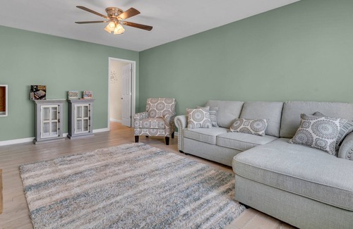 Highlands House | Spacious house near Sandy Hook Beach perfect for families!