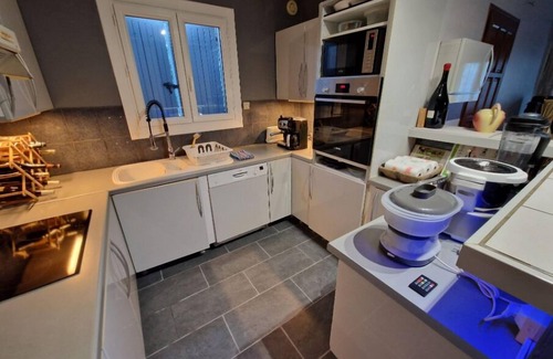 Poulx House | Spacious house not far Camargue National Park