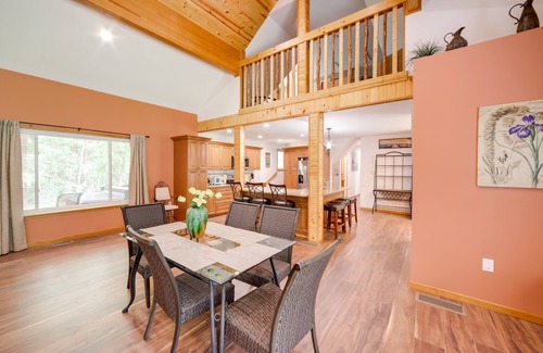 Harbert House | Spacious House on Half Acre < 3 Mi to Beach!
