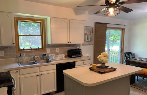 East Stroudsburg House | Spacious House for the Perfect Pocono Getaway