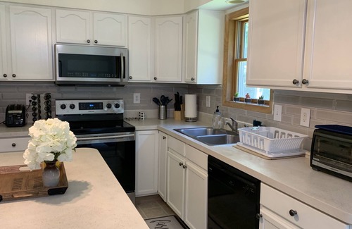 East Stroudsburg House | Spacious House for the Perfect Pocono Getaway