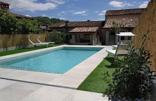 Miane House | Spacious house with (shared) pool, between Venice and The Dolomitet