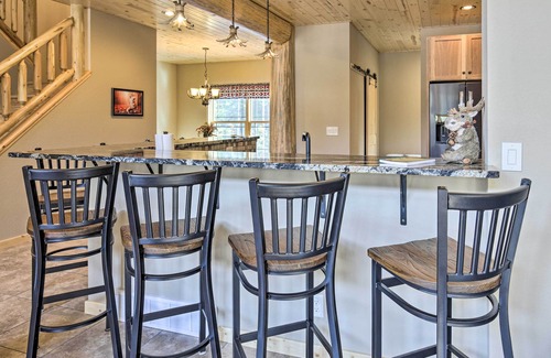 Hurley House | Spacious Hurley Home w/Game Room Near Lakes