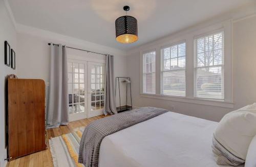 Columbia Apartment | Spacious Industrial Modern Apt