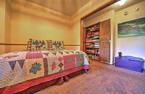 Lake Arrowhead House | Spacious Lake Arrowhead Home with 2 Decks and Views