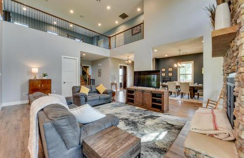 Prien House | Spacious Lake Charles Craftsman - Pet Friendly!