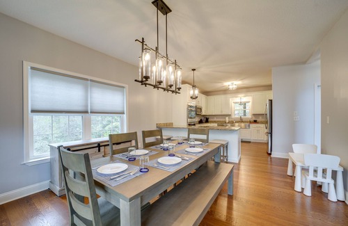 Cullowhee House | Spacious Lake Glenville Getaway w/Deck!