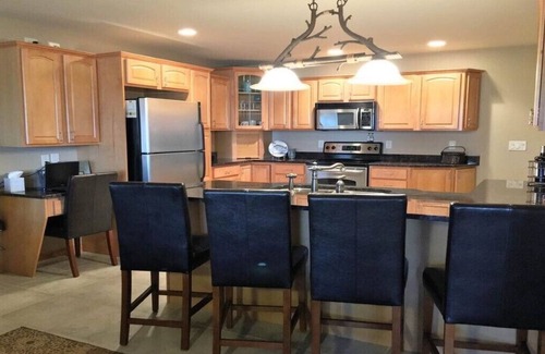 Arkdale Condo | Spacious lake view 1st floor condo at Northern Bay Marina & Golf Resort