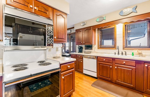Dandridge House | Spacious lakefront escape w/free attraction tickets, hot tub, & amazing views