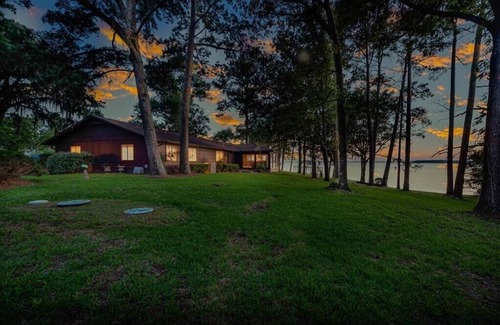 West Livingston House | Spacious Lakefront Getaway: Pet-Friendly Retreat w/Dock and Stunning Lake Views