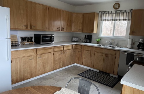 Town of Owasco House | Spacious Lakefront Home for Large Groups, 2 Acres, Central AC, Kayaks, Boat Dock