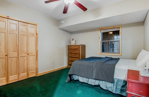 Harshaw Cabin | Spacious Lakefront Home with Dock - Water Views, Free Internet, Washer & Dryer
