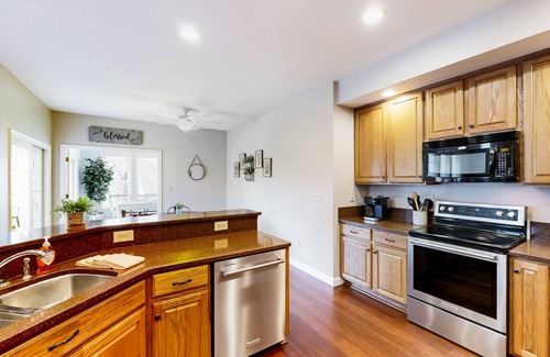 Mineral House | Spacious lakefront home w/boat dock, fire pit & pool table - dogs OK