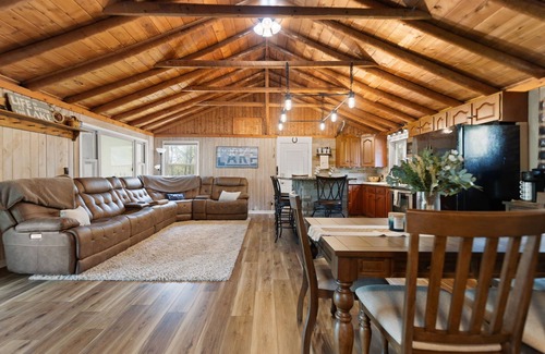 Sloans Valley House | Spacious Lakefront Retreat with Private dock for swimming and fishing. Sleeps 14