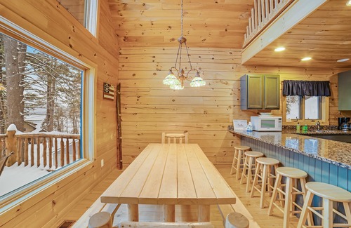 Schroon Lake House | Spacious lakefront chalet with washer/dryer, beach & dock