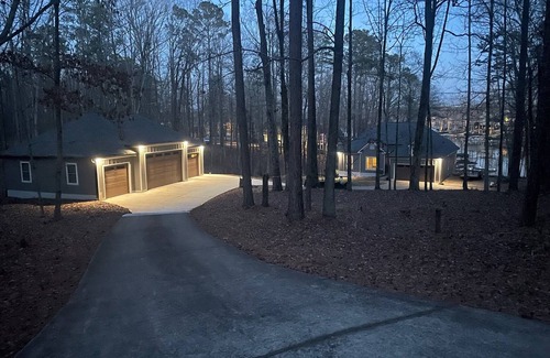 Lake Oconee House | Spacious Lakehouse for Master's week - Lake Oconee views right on the water