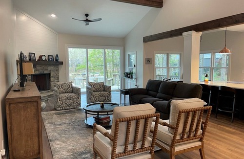 Lake Oconee House | Spacious Lakehouse for Master's week - Lake Oconee views right on the water