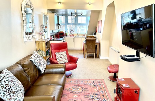 Cromer Apartment | Spacious, light1 bedroomed Upper Apartment. The upper Bakery. Cromer Norfolk