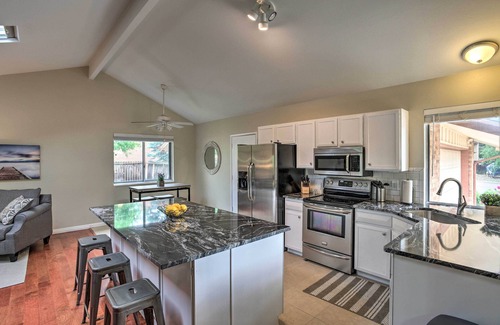 Littleton House | Spacious Littleton House w/Huge Deck - 10 Mi. To Denver!