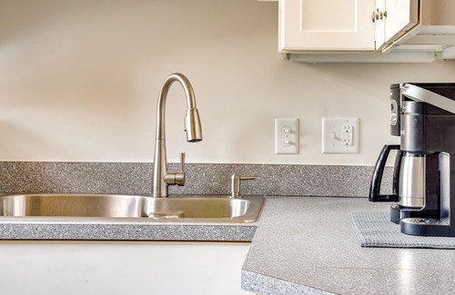 Green Hills Apartment | Spacious Loft Ideal for Relocation & Monthly Stays