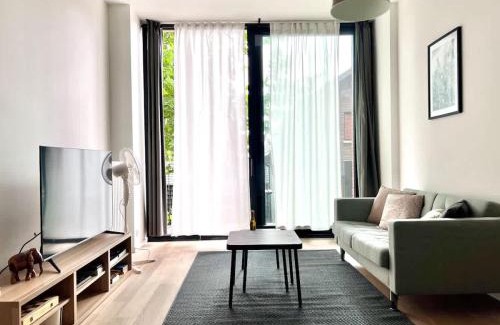 Anderlecht Apartment | Spacious Loft Up to 4 Guests Comfort & Style in Brussel
