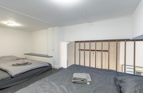 Gesundbrunnen Apartment | Spacious Lofts In Wedding