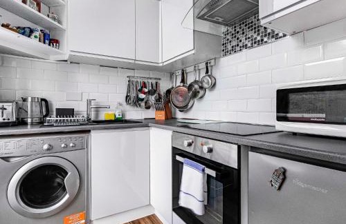 Gospel Oak Apartment | Spacious London Flat Near Primrose Hill & Camden Pass the Keys