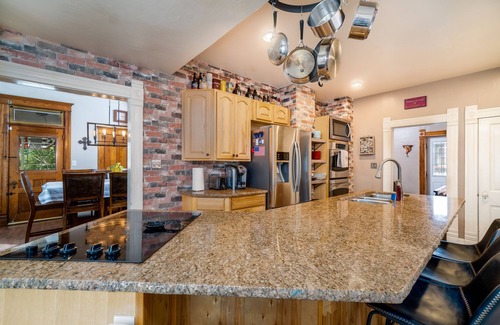 Loveland House | Spacious Luxe Downtown Victorian Home - Pets OK-Close to Rocky Mtn National Park