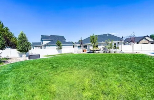 South Jordan House | Spacious Luxe Family Home Close to a park
