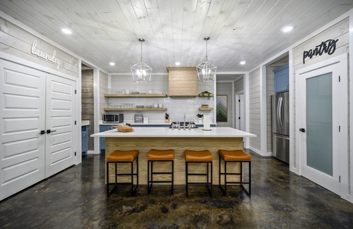 Broken Bow Cabin | Spacious Luxe | Game Room Hot Tub Sleeps 12