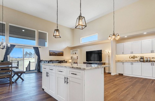 Colorado Springs House | Spacious Luxury & Mountain Views