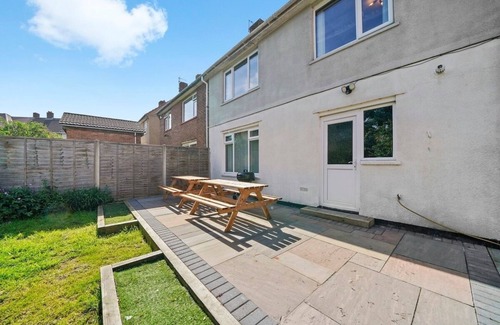 Bristol House | Spacious Luxury Free Parking